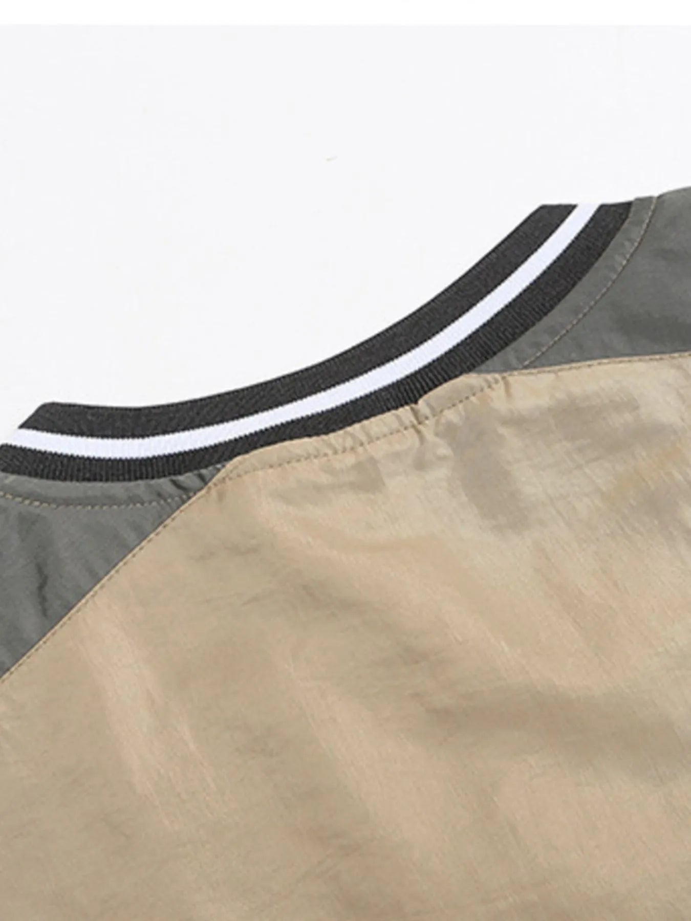 Men's Contrast Pullover Windbreaker with Embroidered Detail - Image 4
